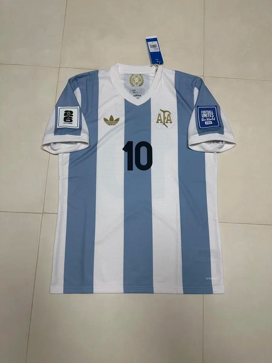 【メッシ直筆サイン入り】 アルゼンチン代表ユニフォーム 2022 メッシ直筆サイン入り】 アルゼンチン代表ユニフォーム 2022