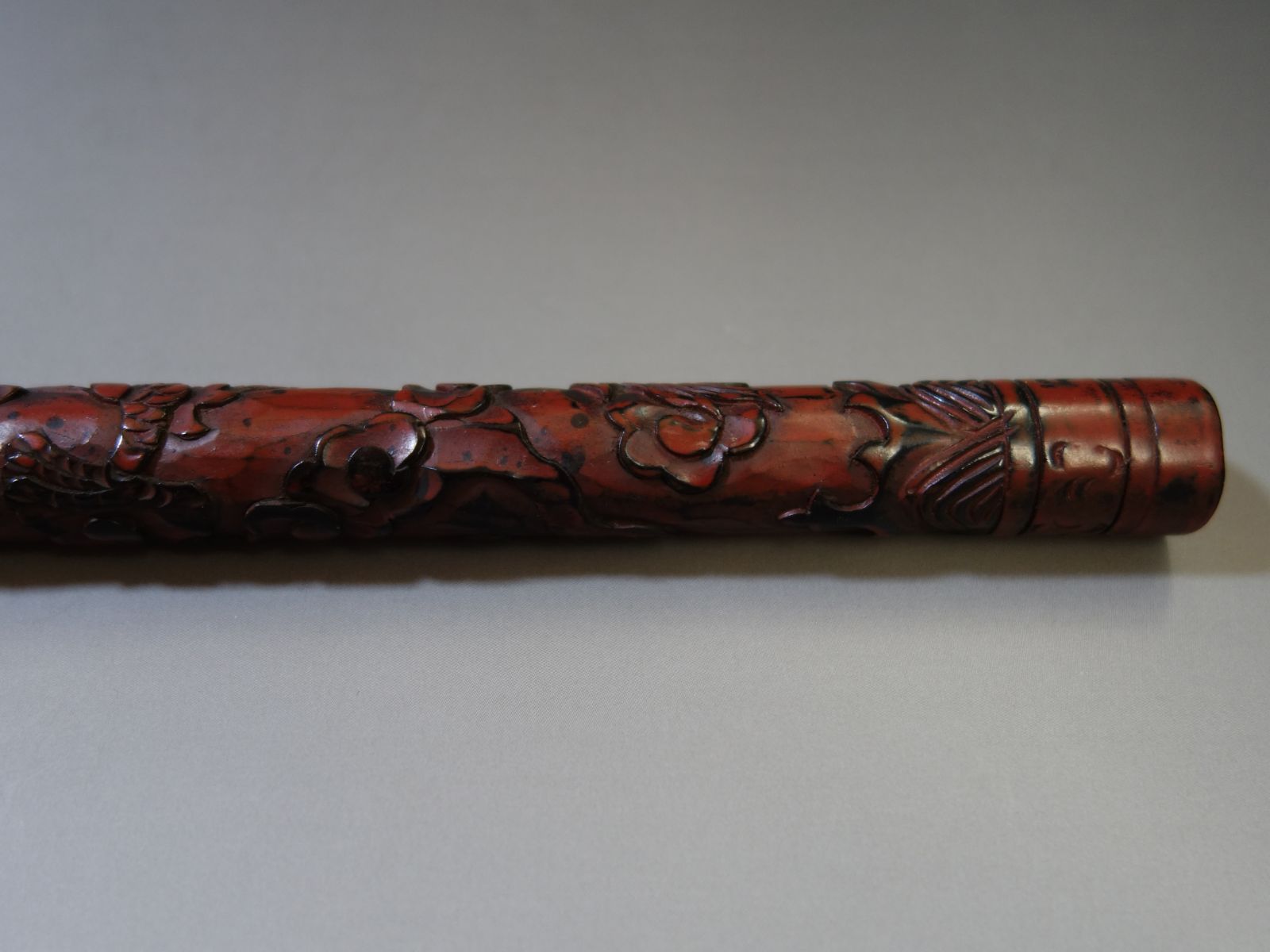 木彫堆朱 四本爪の龍