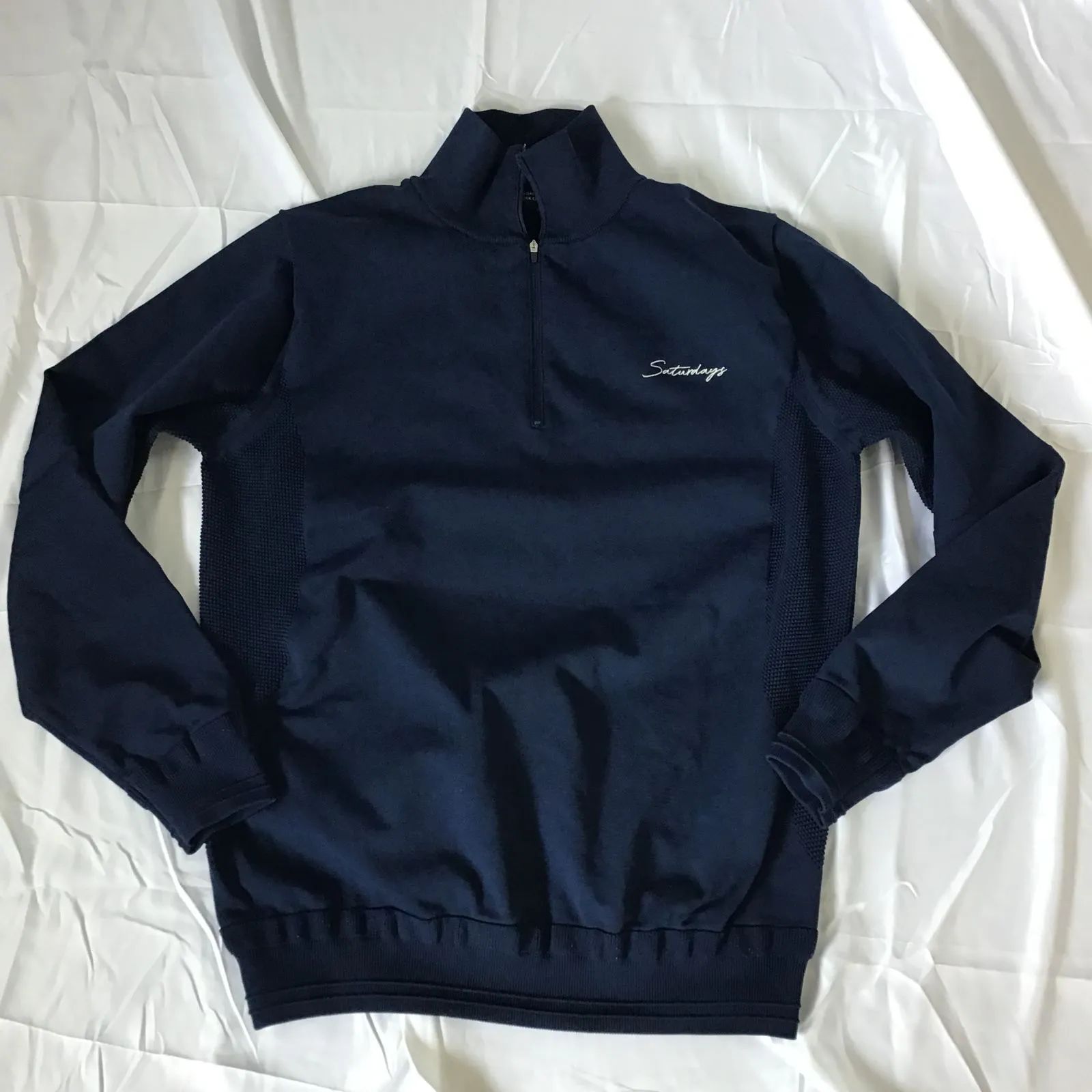美品　DIOR × KAWS ウール100% コラボセーター 美品 DIOR × KAWS ウール100% コラボセーター DIOR | セーター