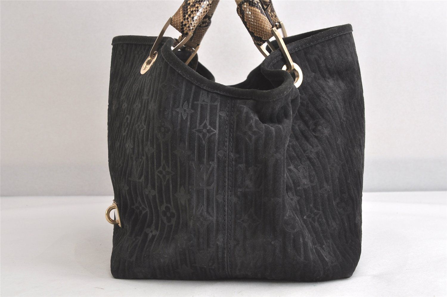 BAOLAO シルバー 三角形 クラッチバッグ BAOLAO シルバー 三角形