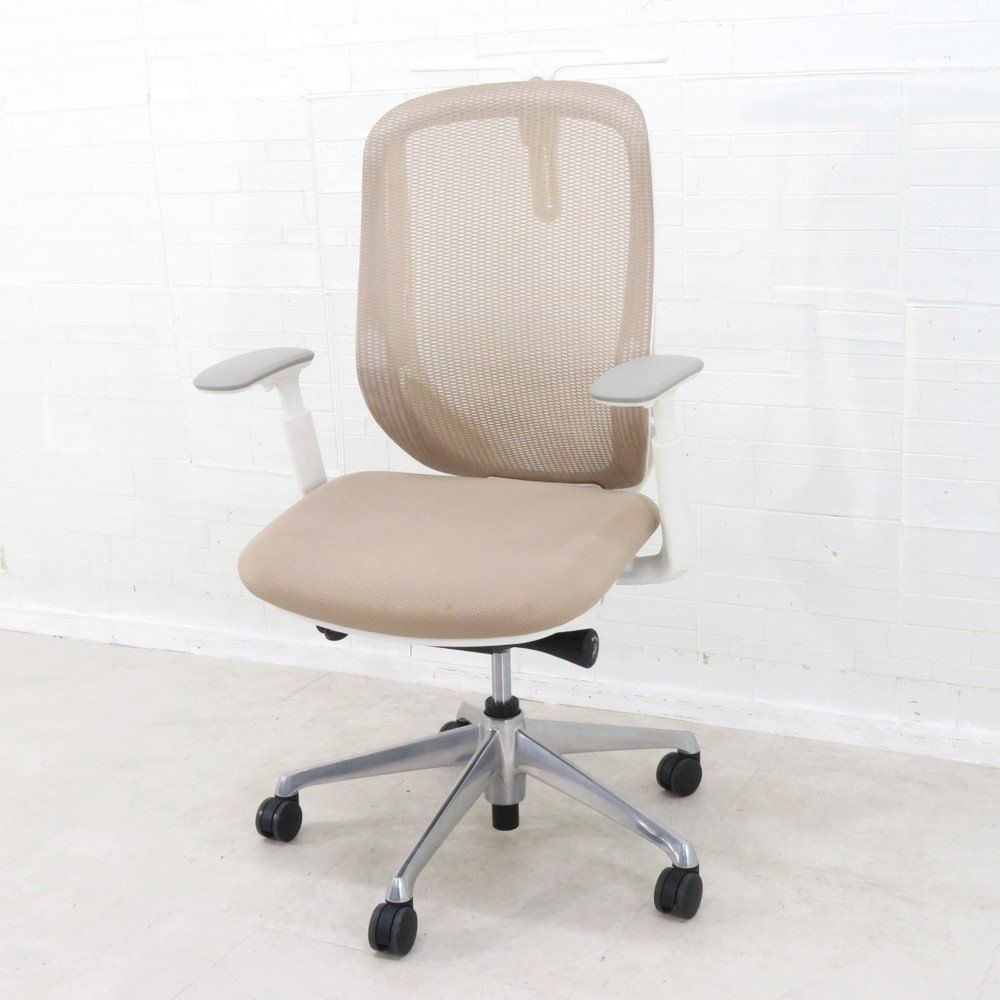 okamura オカムラ シルフィー 肘付オフィスチェア C686BW FMP7 ベージュ 事務椅子 肘付き メッシュ EG18687 オフィス家具