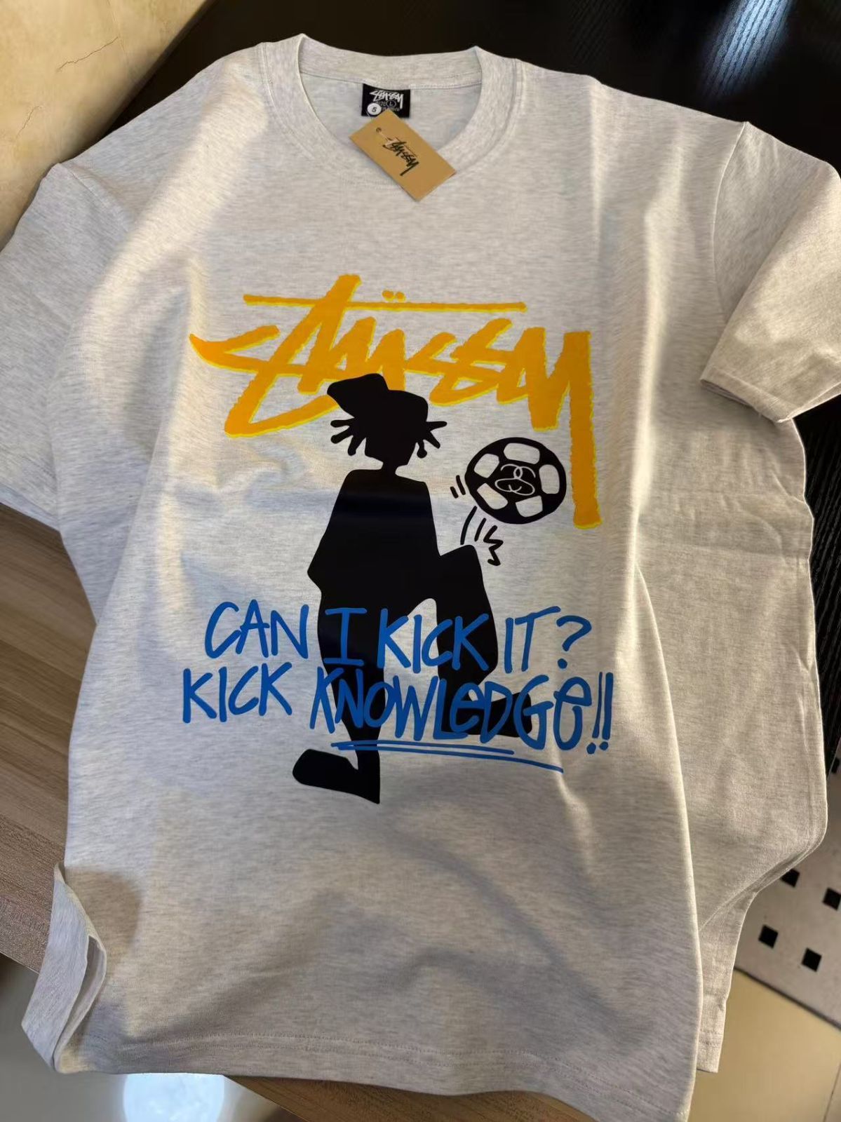 Stussy グレー Tシャツ サッカー
