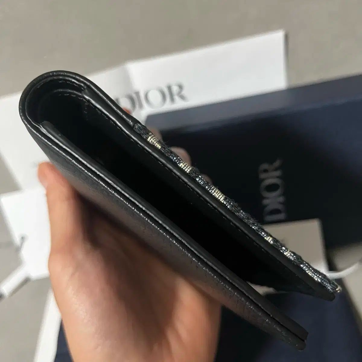 ディオール オブリーク