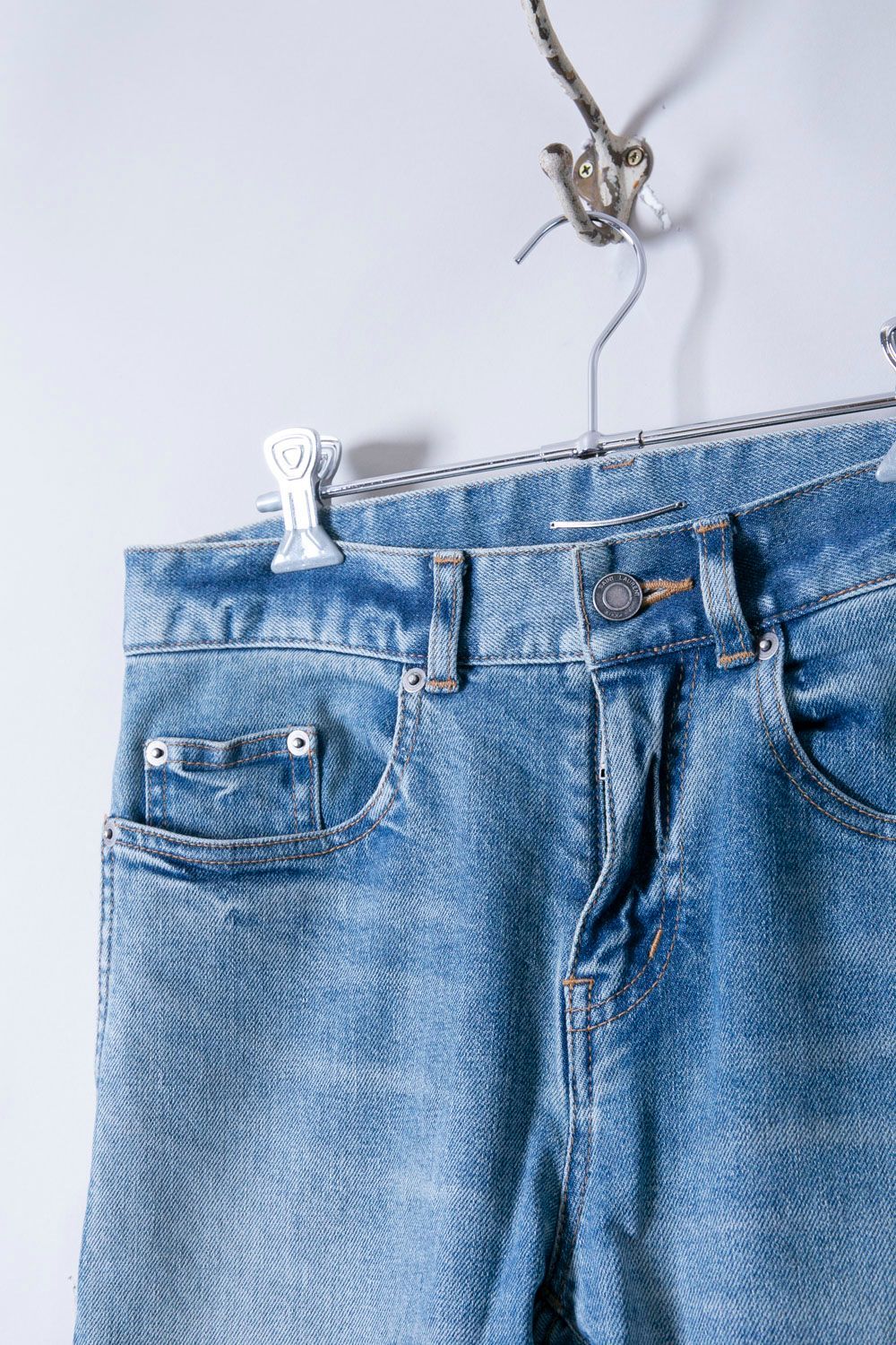 Saint Laurent サンローラン ニークラッシュ デニムパンツ - メルカリ