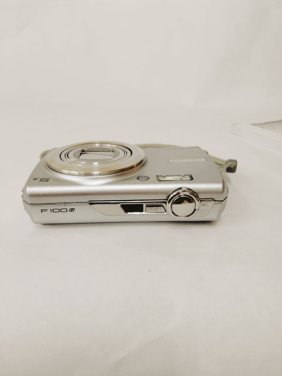 ジャンク 富士フィルム FinePix F100fd コンパクトデジタルカメラ