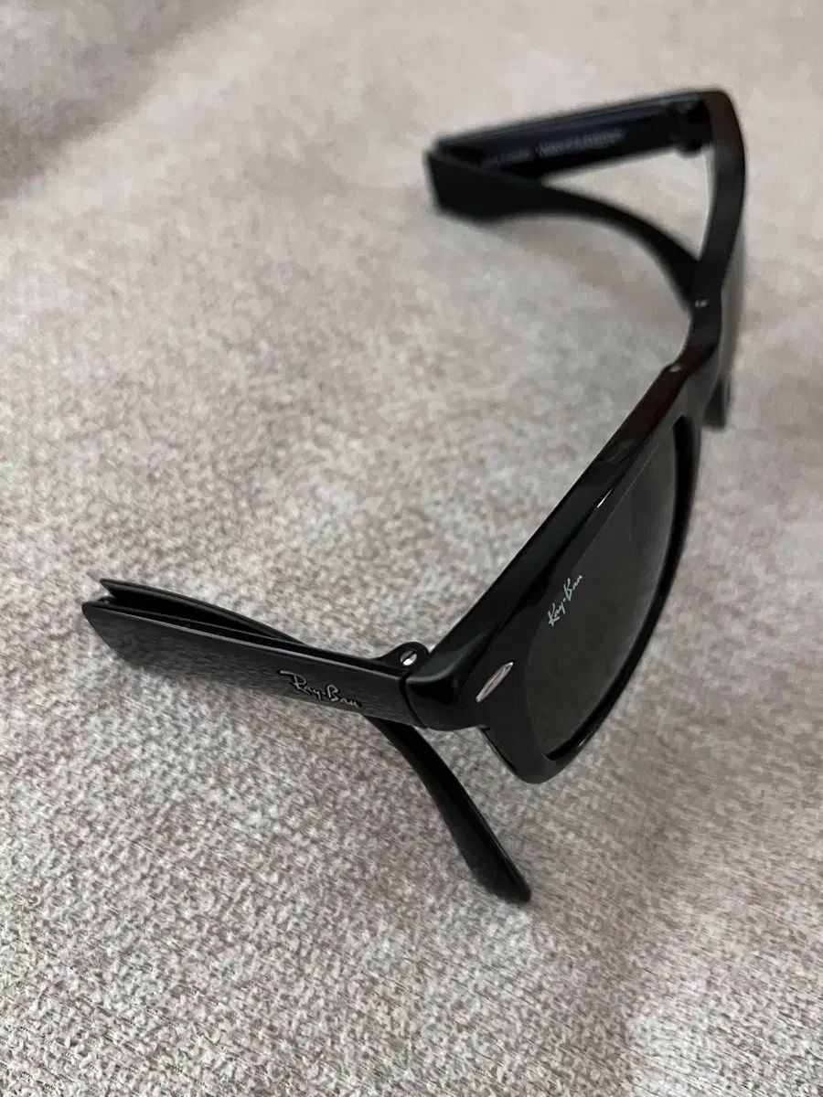 Ray-Ban(レイバン) 折りたたみサングラス RB4105 601 50