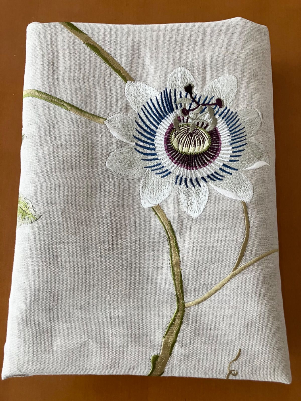サンダーソン英国生地 刺繍生地 Sanderson生地ハギレ リネン生地 