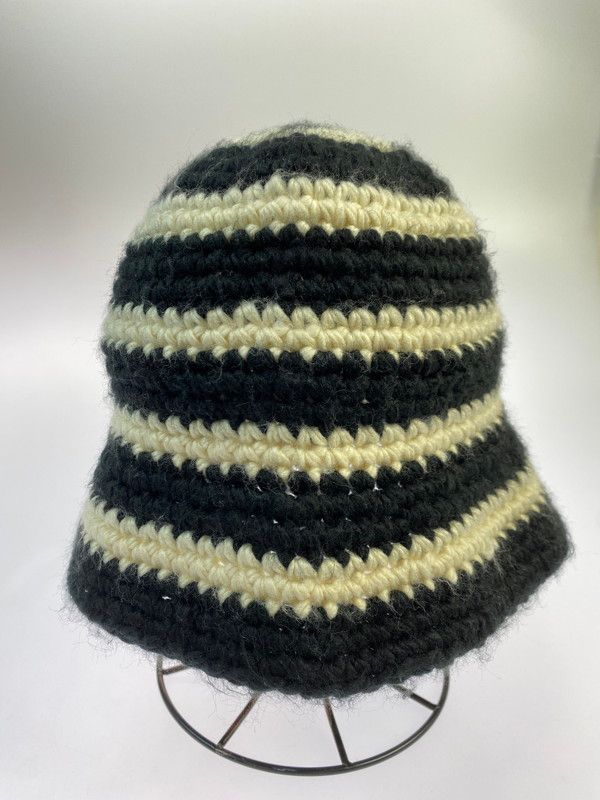 品 STUSSY ステューシー SWIRL KNIT BUCKET HAT 1321167 バケットハット 帽子 ニット ファッション 小物 185-251024-em-08-min