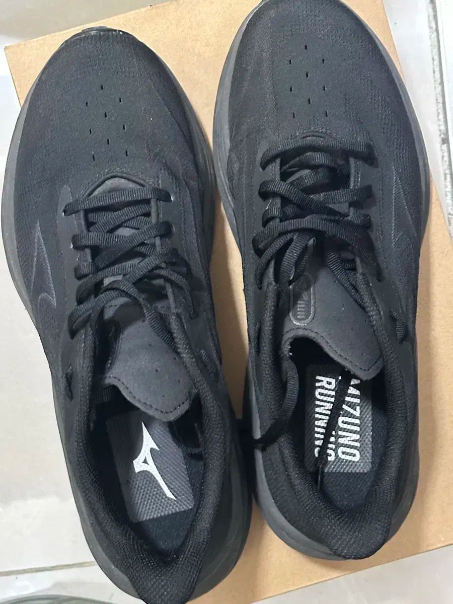 ミズノ ランニングシューズ