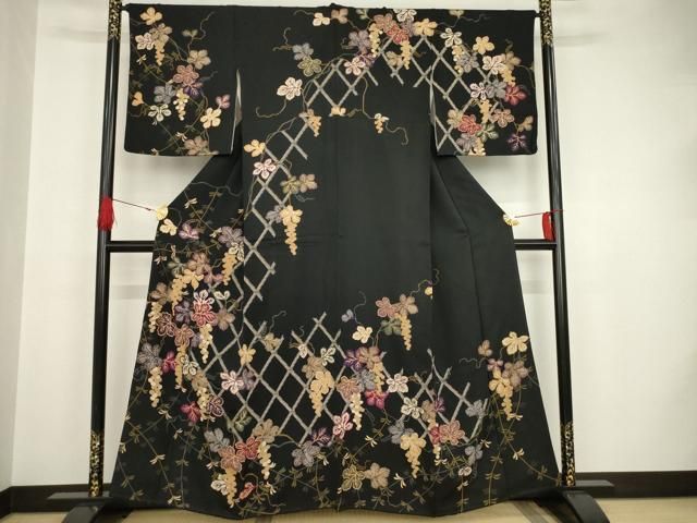 平和屋着物○訪問着 刺繍 葡萄唐草文 黒地 正絹 逸品 AAAT0853ck
