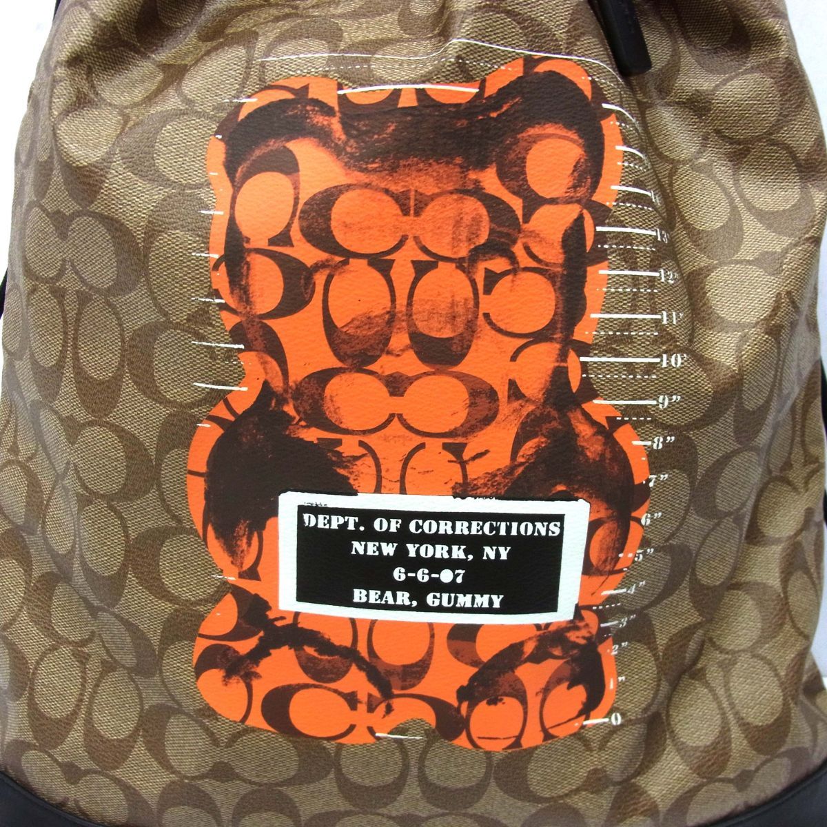 美品　コーチ　ガミーベア　コラボ　巾着　リュック　ナップサック　くま　PVC 美品◇COACH×GUMMY BEAR ナップザック リュックサック