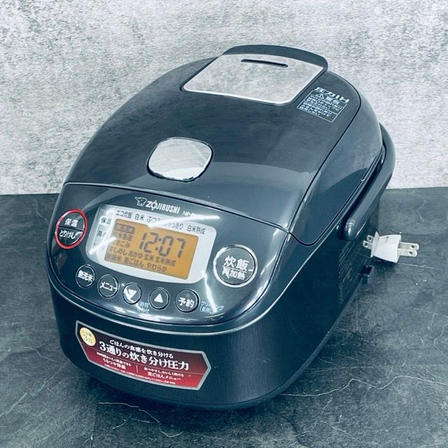 圧力IH炊飯ジャー ZOJIRUSHI 象印マホービン NP-RN05 炊飯器 ブラック 3合炊き | 512587