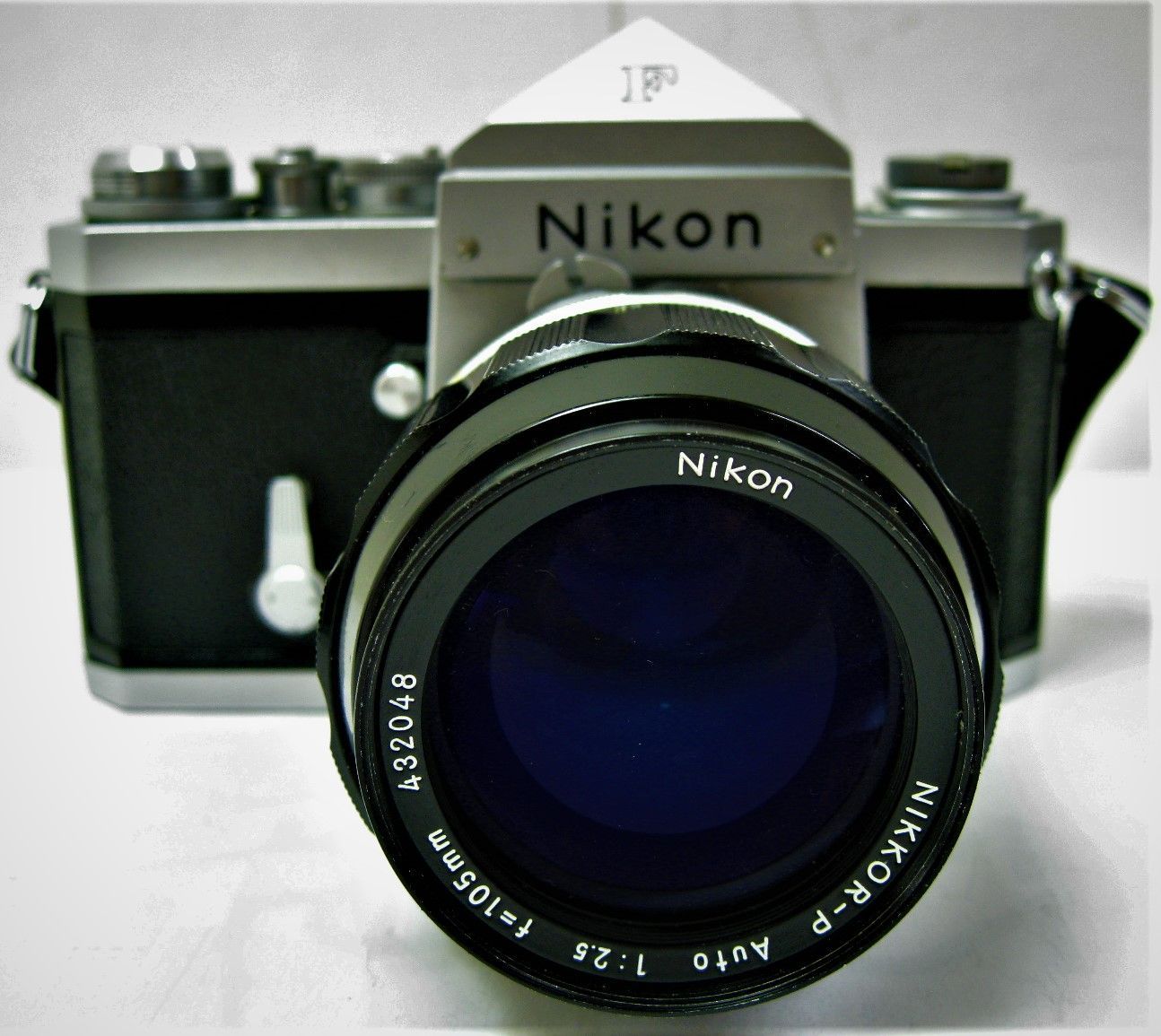 美品 アンティーク ニコンF 105mm F2.5アイレベル シルバーNikonフイルムカメラ