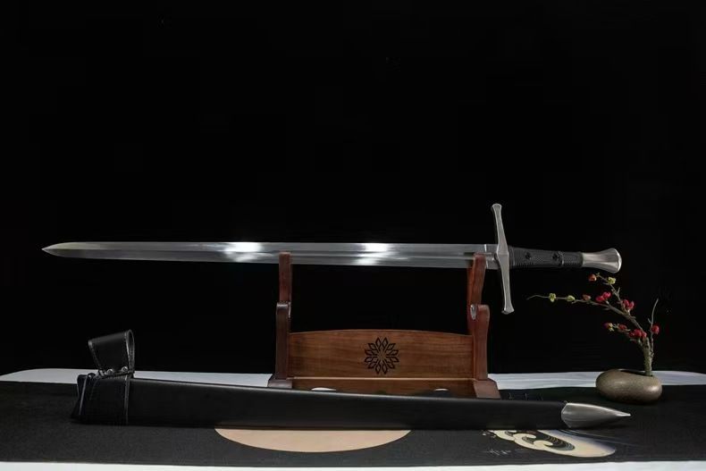 斬鉄」西洋大剣（全長124.5cm・両手持ち専用）十字刃美術刀 模擬