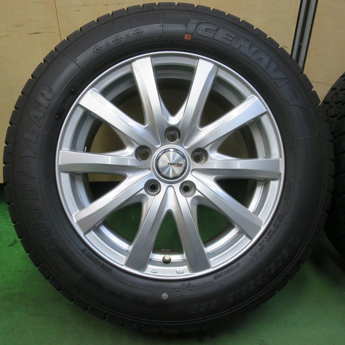 バリ溝 22年 キレイ 8.5分 スタッドレス 205 65R16 グッドイヤー アイスナビ7 ravrion RS01 ラブリオン 16インチ PCD114.3 5H 5092912イス WWW_NOITHATQUANGTHANH_NET