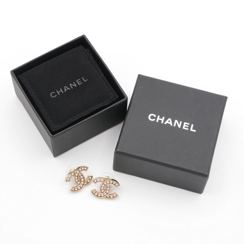 【新作】CHANEL シングルイヤリング ホワイトゴールド ココ クラッシュ コレクション イヤリング ホワイトゴールド