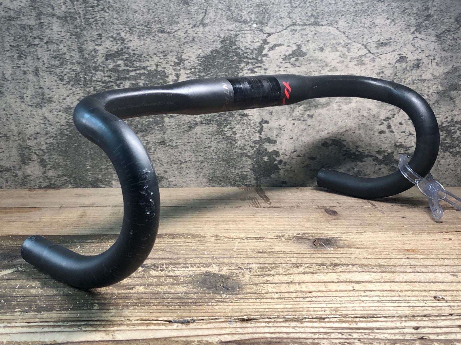 JG116 ボントレガー BONTRAGER XXX VR-C カーボン ドロップハンドル ブラケットC-C400mm 凹みのためジャンク