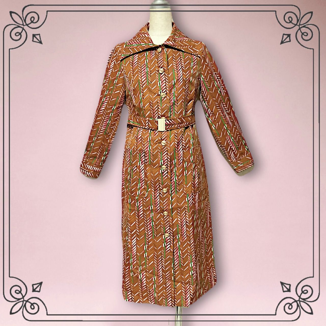 品 ジオメトリック膝丈シャツワンピース 70s レトロ ヴィンテージ 幾何学模様 ドレスコート 大人 ミモレ丈 エレガント モダン 個性派 クラシカル 茶色 Mサイズ