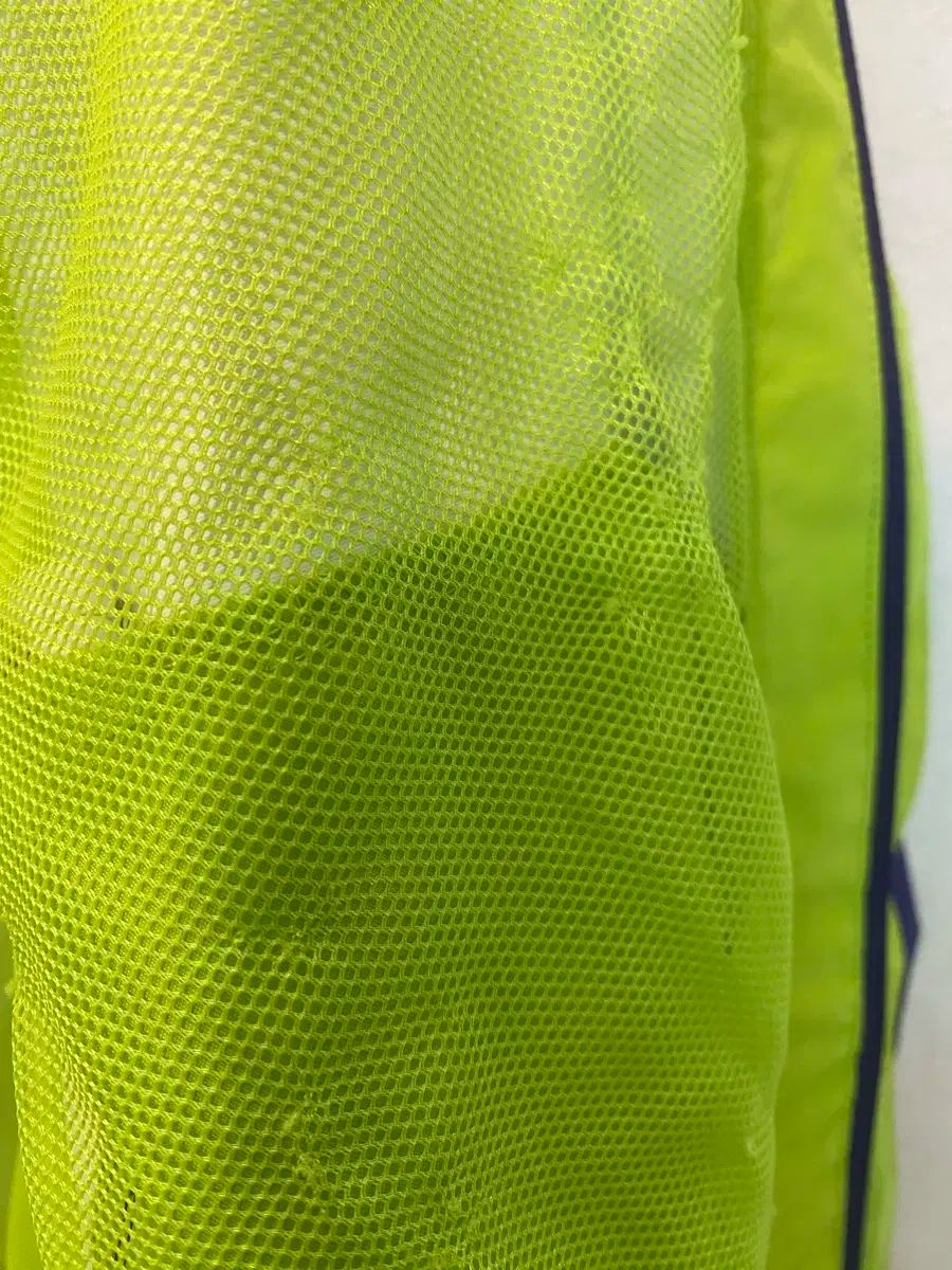 ハイベント ウィンドブレーカー