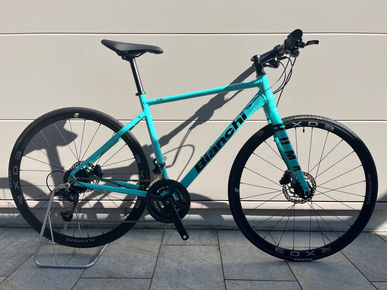 ショウジ様専用】 Bianchi ROMA2 ビアンキ クロスバイク ローマ2 チェレステ 50サイズ 自転車 油圧 ディスクブレーキ 2×9速  【送料無料】 - メルカリ