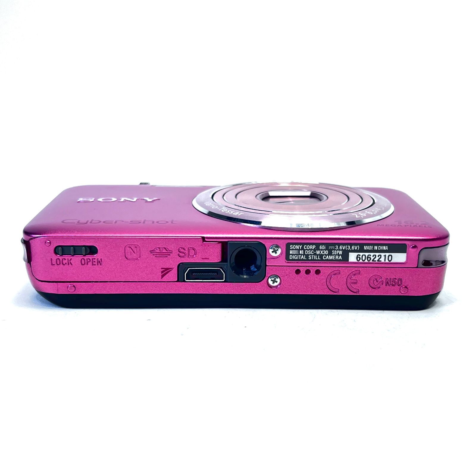 ピンク コンパクトデジタルカメラ