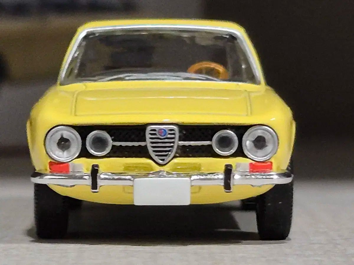トミカ リミテッド ヴィンテージ アルファロメオ 1750 GT トミカ リミテッド ヴィンテージ トリビン アルファロメオ 1750