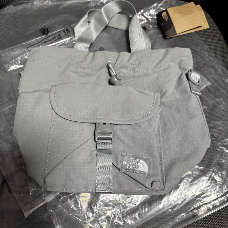 翌日発送❣ノースフェイス ショルダーバッグ BREEZE BUCKET BAG