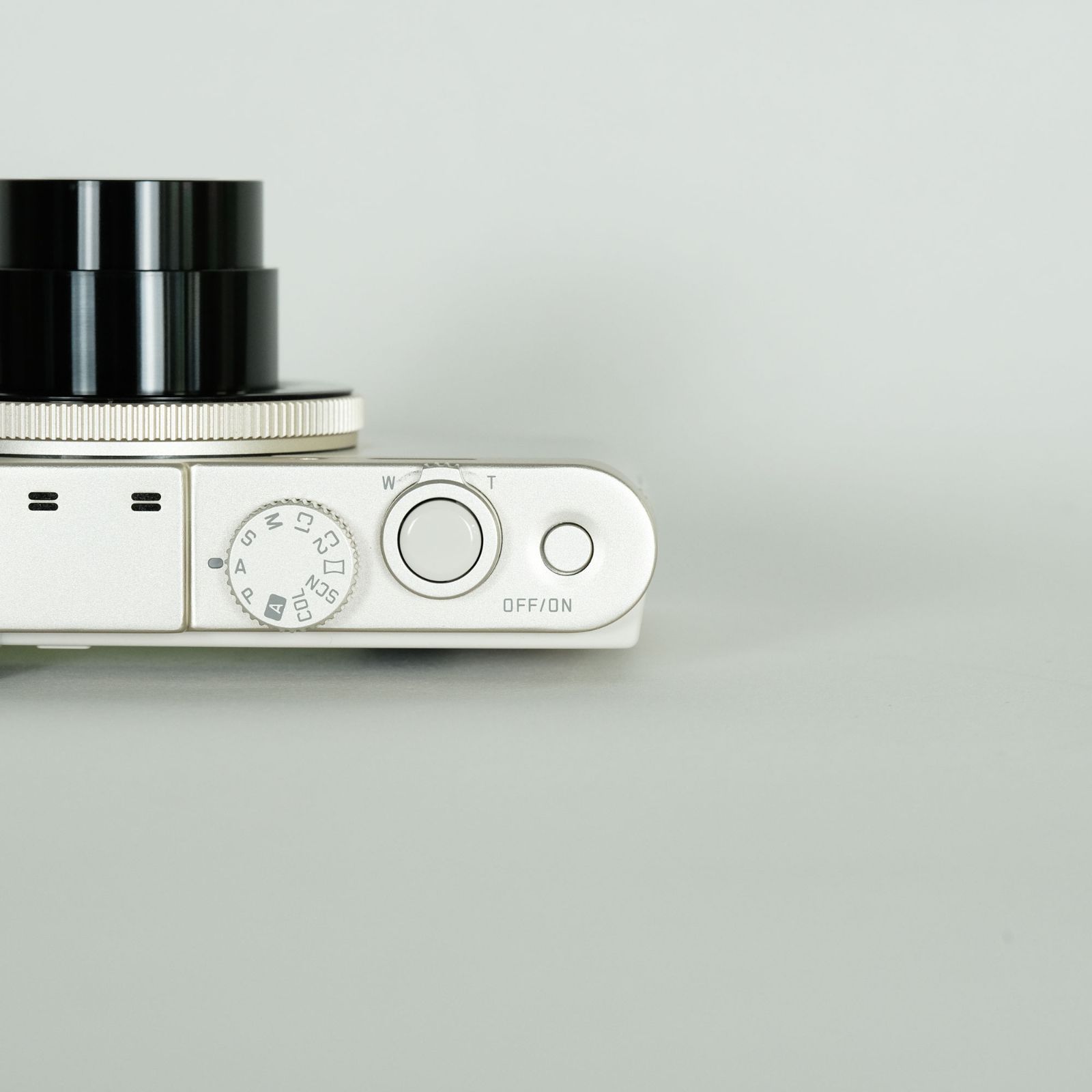LEICA