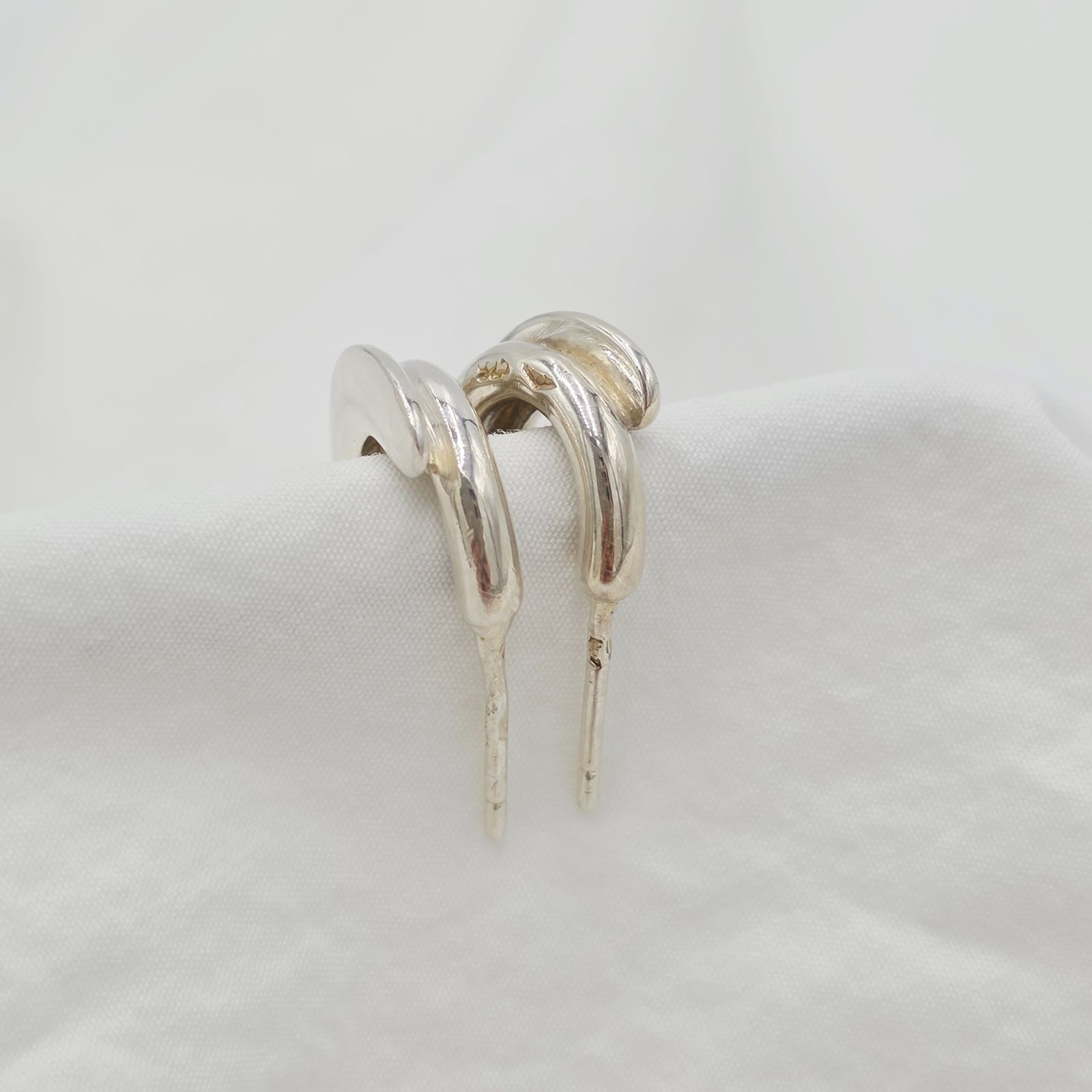 美品 CHANEL フープピアス シルバー 925 両耳 - メルカリ