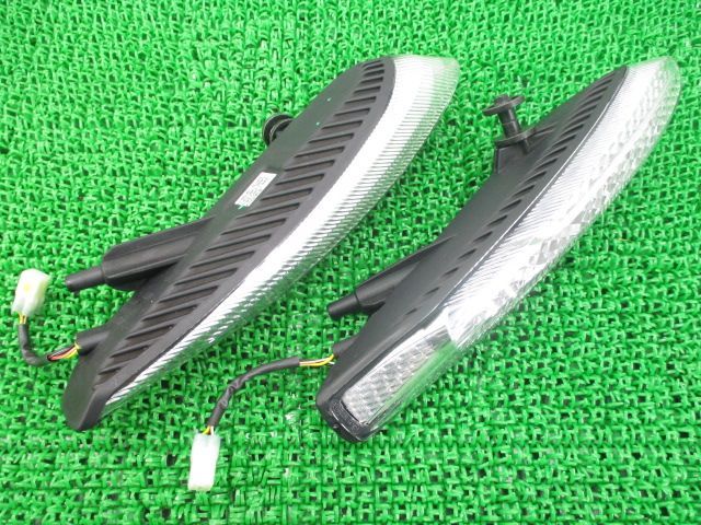 ディアベルダーク ウィンカー 左右 525.1.039.4A/525.1.040.4A ドゥカティ 純正 中古 美品 2016年式外し ZDMG105JAFB028*** 525.1.039.4A 50 ディアベルダーク ウィンカー 左右 525.1.039.4A/525.1.040.4A