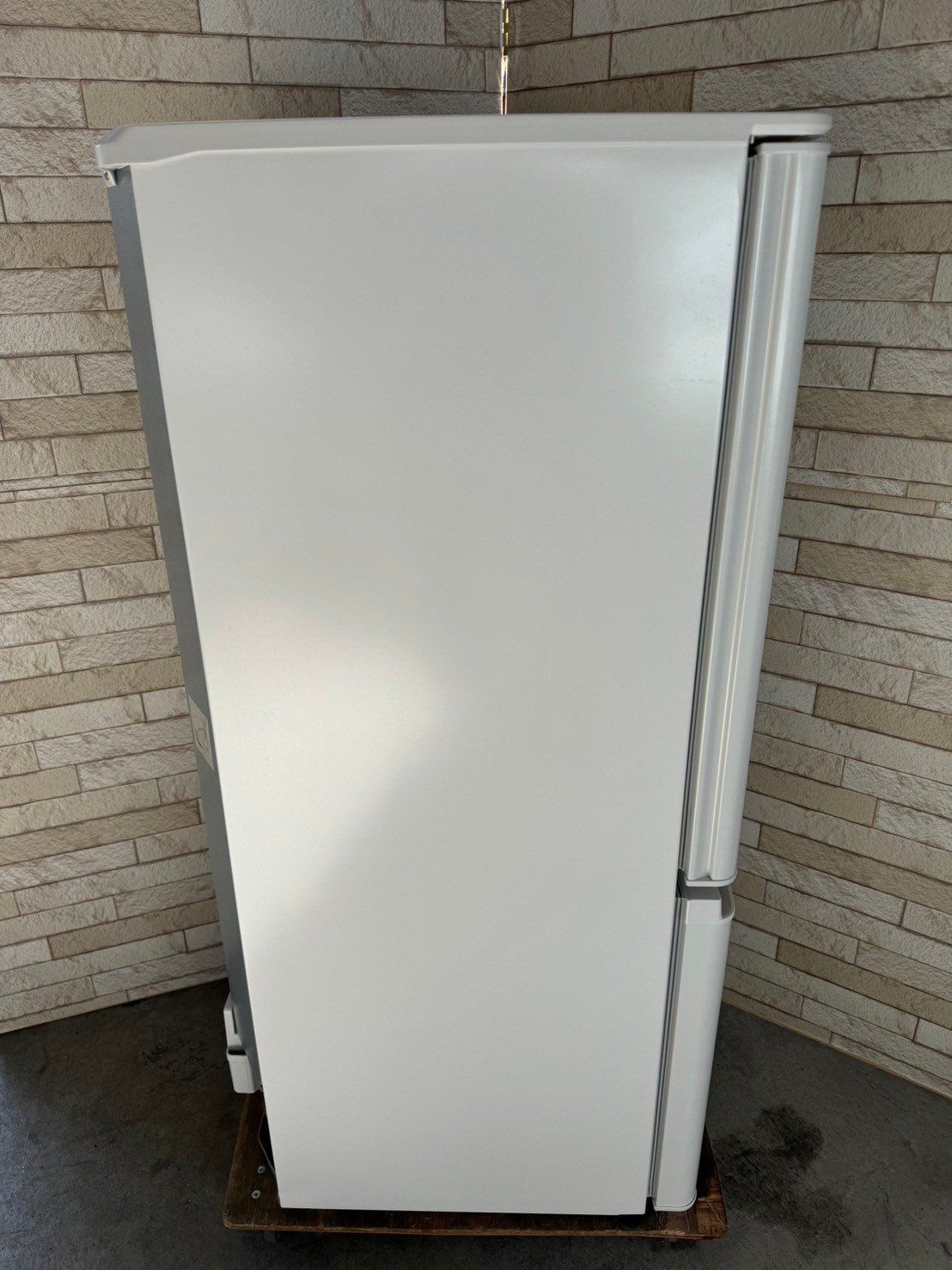 高年式☆大阪送料無料☆3か月保障付き☆冷蔵庫☆