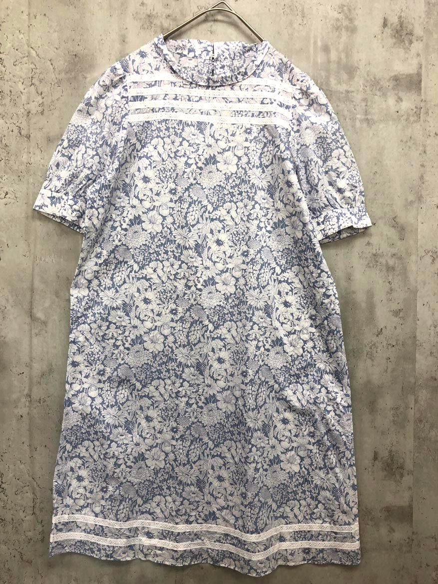 Le Petit Blue ルプティブルー ラインレース フラワー