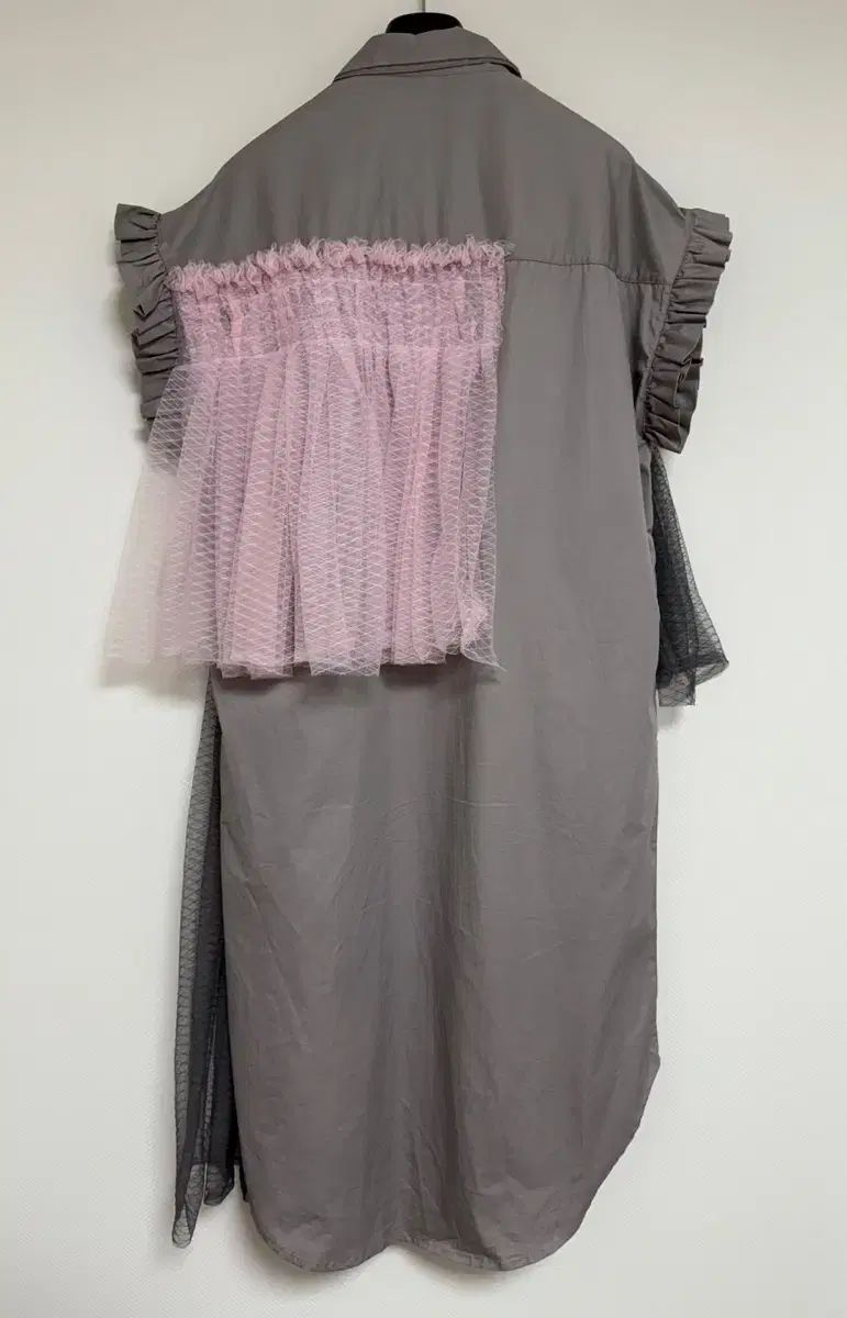 ジズタ チュール
