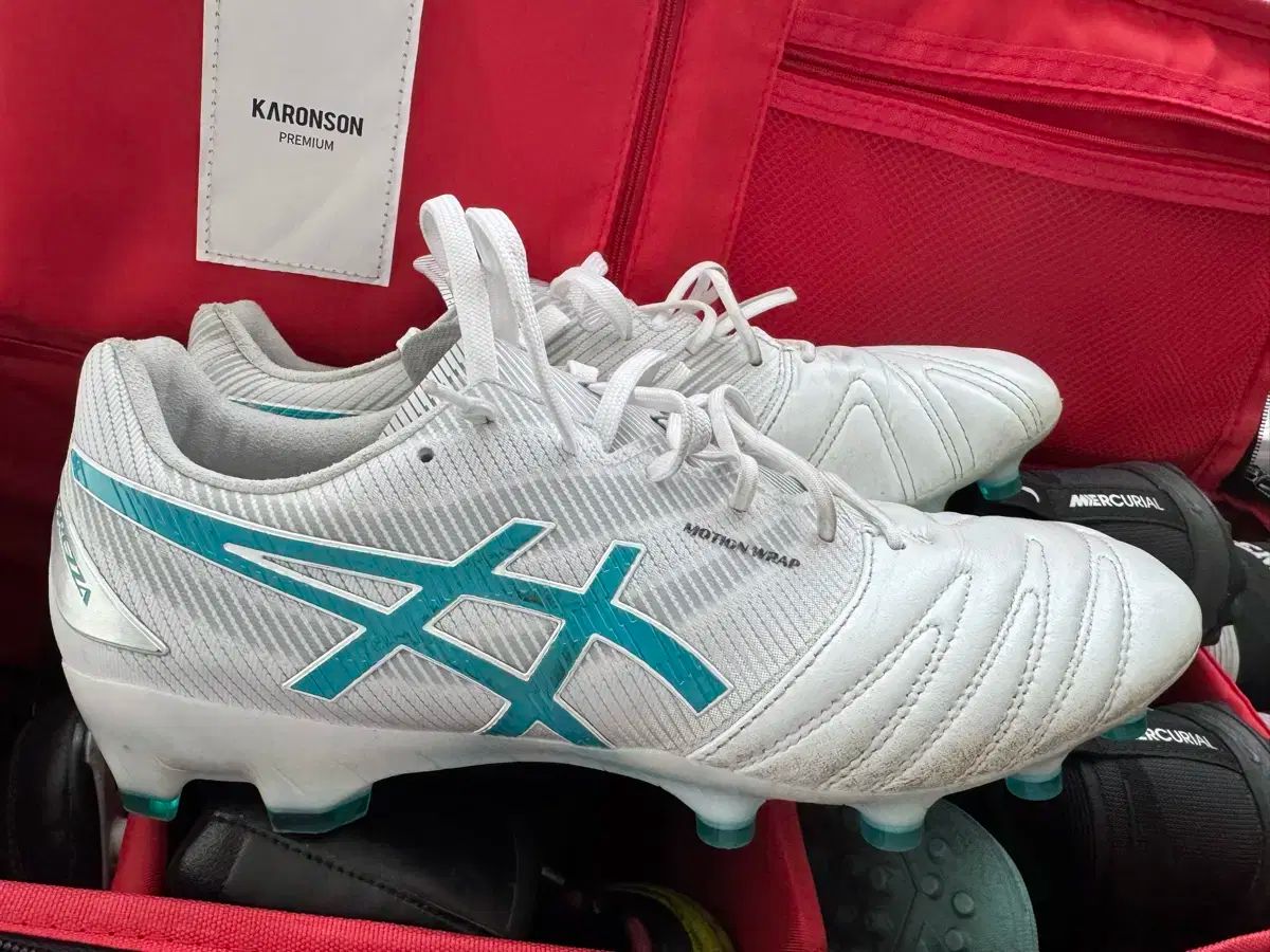 Asics アシックス ウルトレッツァ 3 260