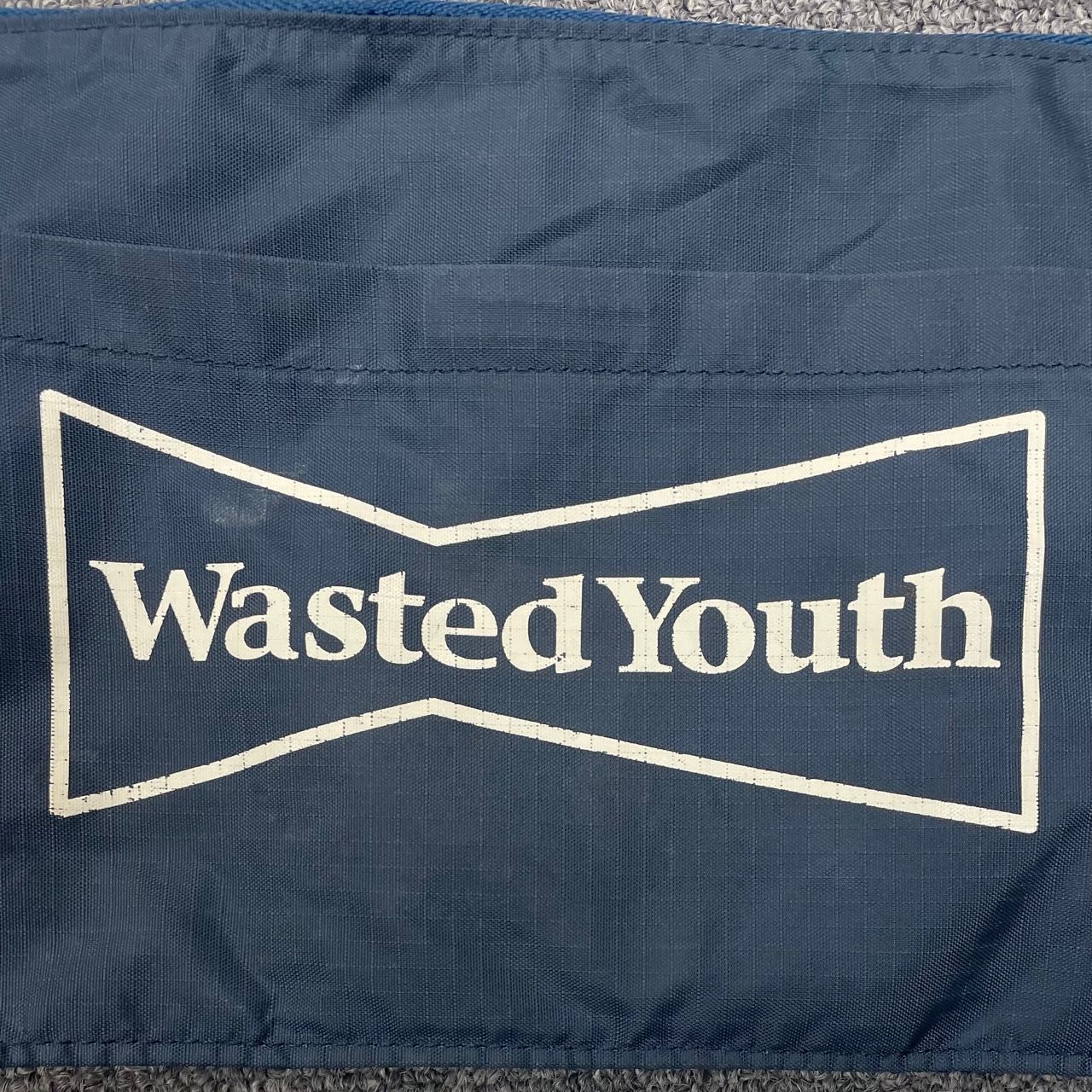 WASTED YOUTH ロゴ サコッシュ ショルダーバッグ ウエステッドユース ウェイステッドユース F