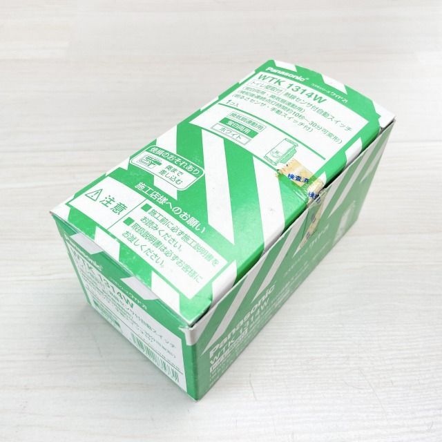 WTK1314W トイレ壁取付 熱線センサ付自動スイッチ パナソニック WTK1314W トイレ壁取付 熱線センサ付自動スイッチ パナソニック