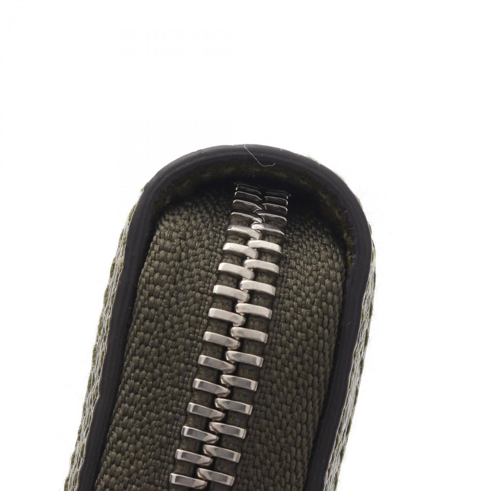 グッチ GUCCI ラウンド長財布 オフザグリッド GGキャンバス 625576  