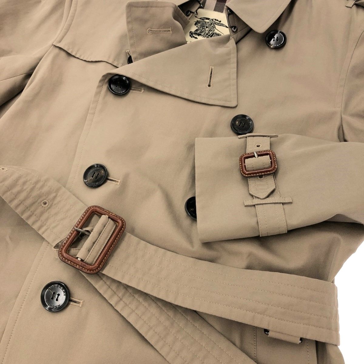 Burberry 毛皮コート ベルト付き Burberry 毛皮コート ベルト付き BURBERRY バーバリー ロンドン