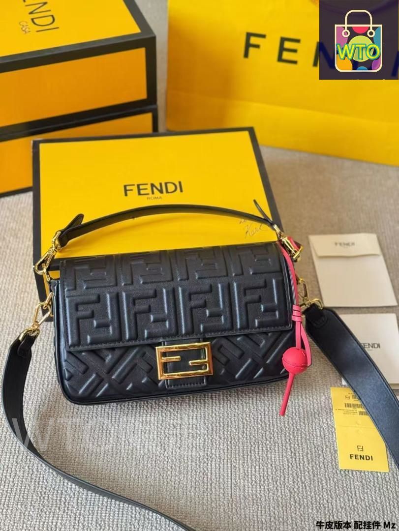 新品 FENDI フェンディ ショルダーバッグ-WTO輸入1 - メルカリ 新品 FENDI フェンディ ショルダーバッグ-WTO輸入1 - メルカリ