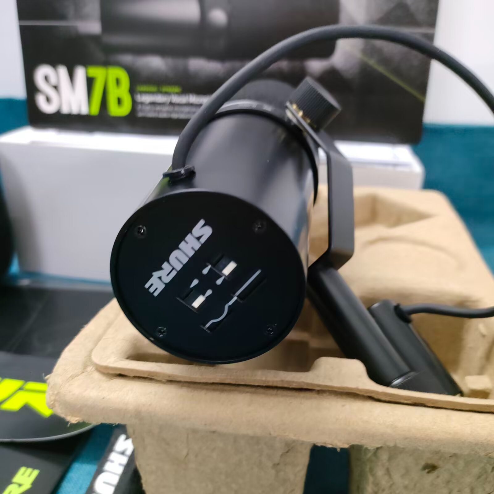 新品未開封】 SM7B SHURE ダイナミックマイク - メルカリ