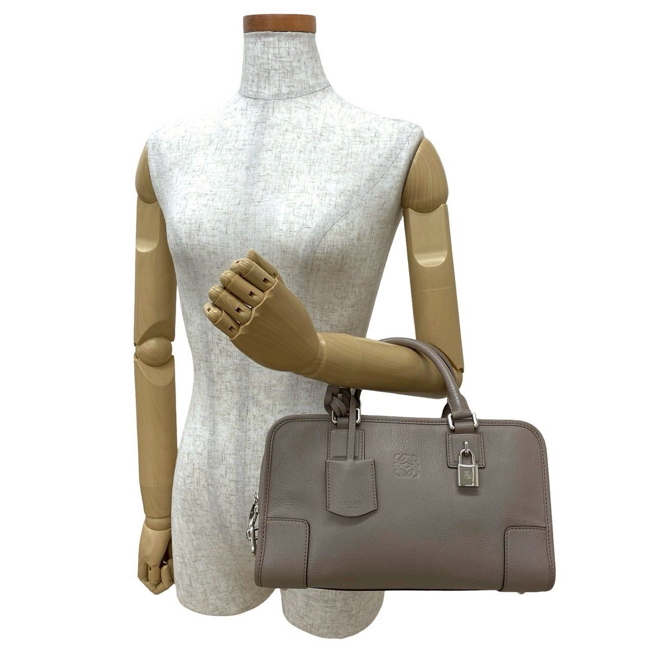 ロエベ　バッグ　アナグラム　ミニボストン　レザー　ロゴ　ベージュ　ショルダー 楽天市場】【バッグ】LOEWE ロエベ アナグラム ハンドバッグ
