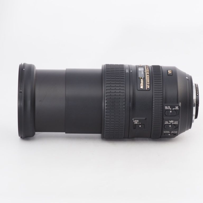 タムロン　28-300 ニコンマウント　手ぶれ補正　F3.5-6.3 日本製