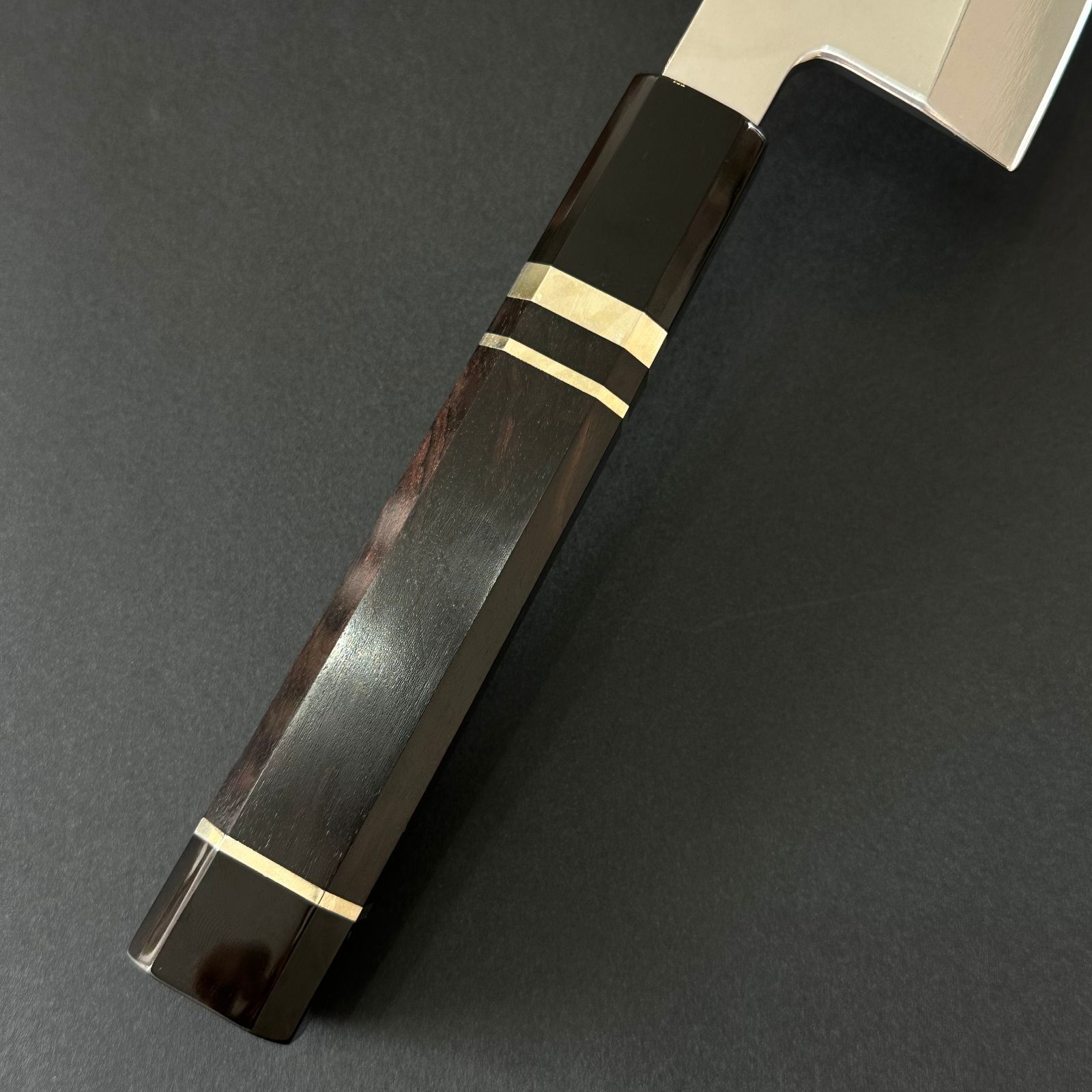 鏡面仕上げ VG10号本焼出刃包丁180mm 黒檀柄八角柄 - メルカリ