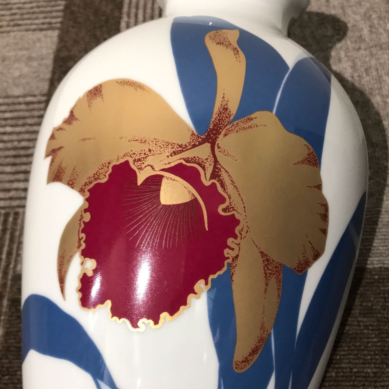 〇Noritake ノリタケ 花瓶 花器 荒川克己 - メルカリ 〇Noritake ノリタケ 花瓶 花器 荒川克己 - メルカリ