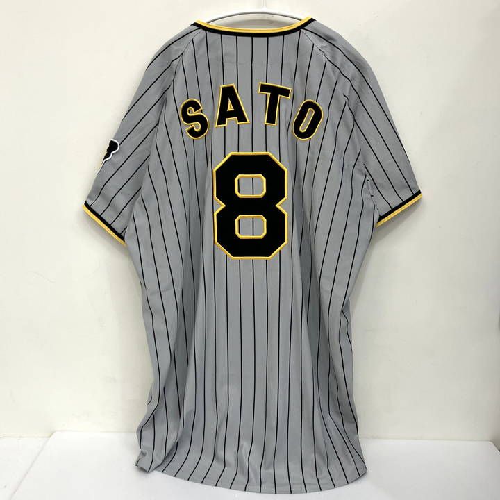 阪神タイガース　佐藤輝昭選手　サイン入りレプリカユニフォーム　XOサイズ 阪神タイガース 佐藤輝昭選手 サイン入りレプリカユニフォーム