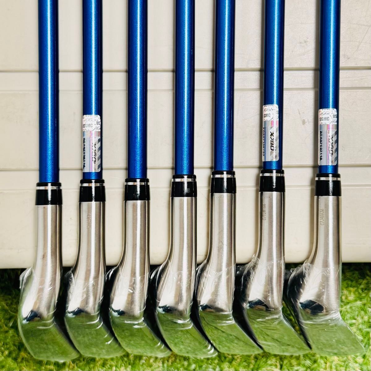 新品未使用 レフティ】13代目ゼクシオ XXIO13 アイアンセット 7本 R