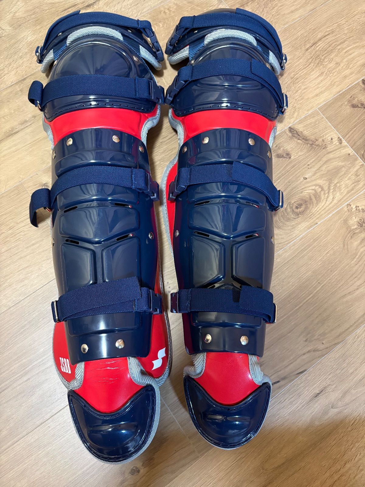 シルバーグレー