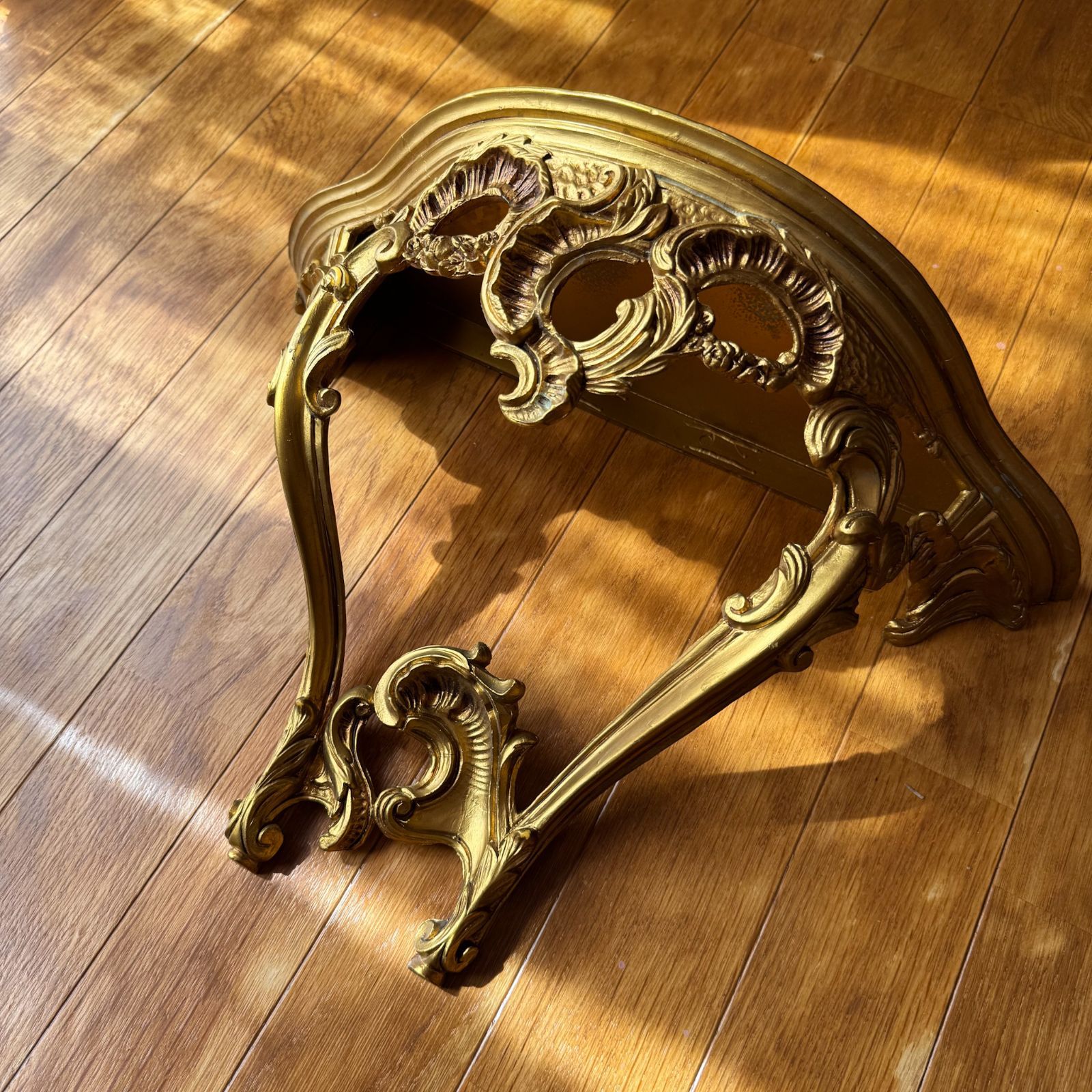 A アンティークゴールド１個のみ