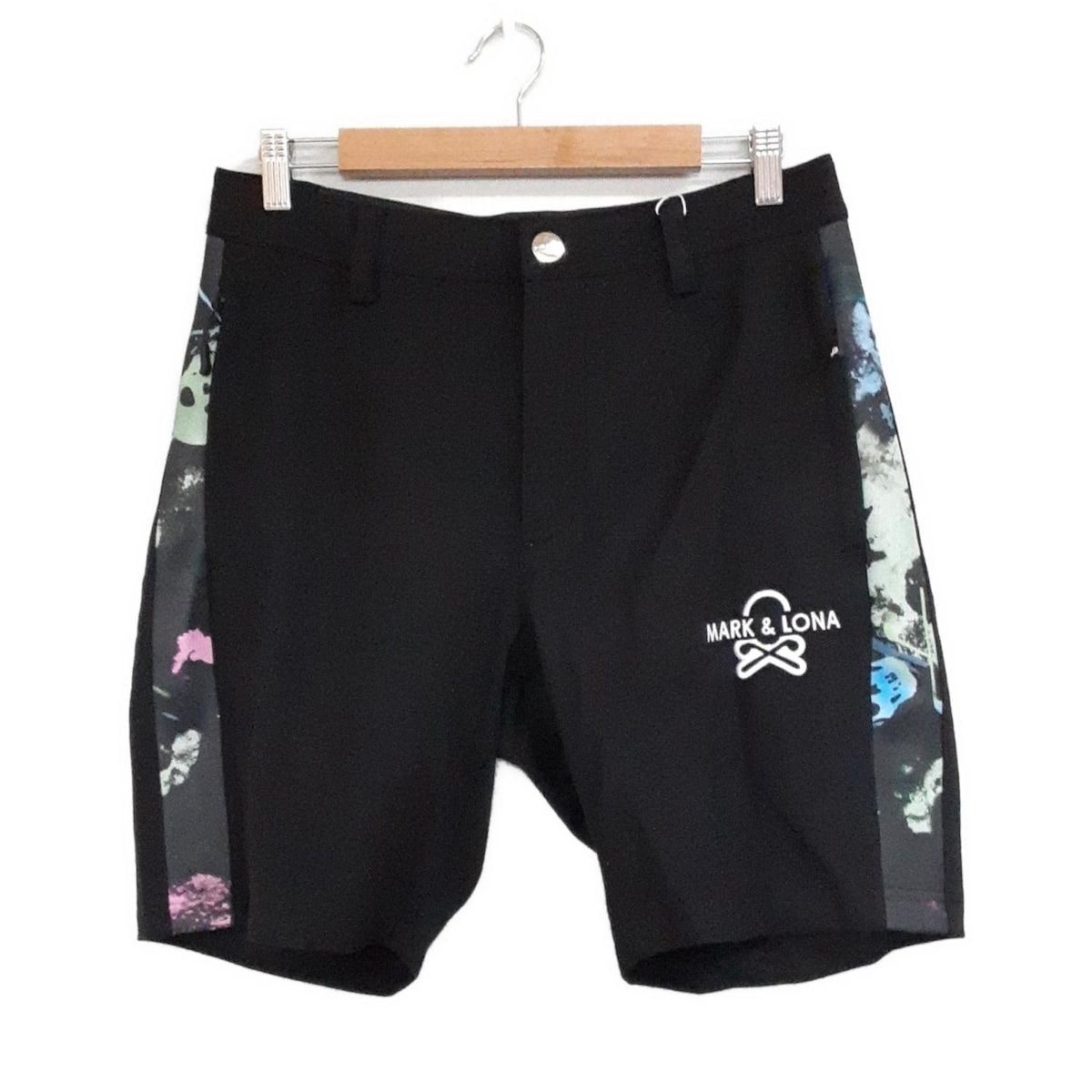 美品✨ MARK&LONA ハーフパンツ ボタニカル ゴルフウェア ブランドロゴ マークアンドロナ ハーフパンツ 美品✨ MARK&LONA ハーフパンツ
