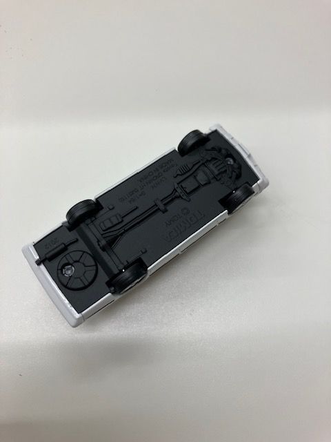 トミカ リミテッドヴィンテージネオ トヨタ クラウン 4ドア